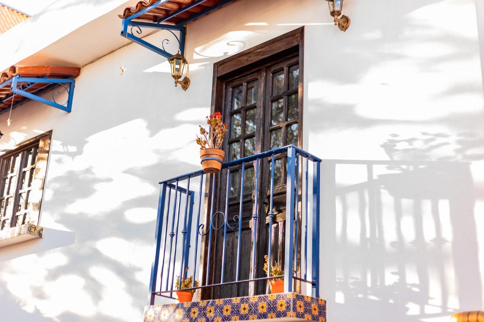 Casa De Hospedaje -La Abadia De San Pedro 과달라하라 외부 사진